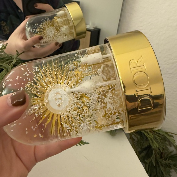 Christian Dior VIP Snow Globe 2024, NWB! - Picture 9 of 12